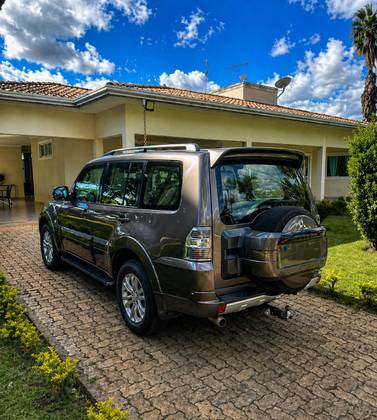 MITSUBISHI PAJERO FULL 3.2 HPE 4X4 16V TURBO INTERCOOLER DIESEL 4P AUTOMÁTICO